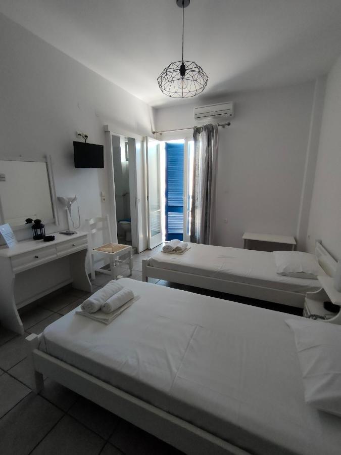 Sofia Tinos Exterior foto