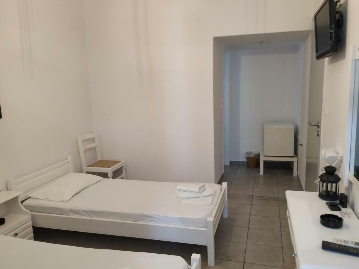 Sofia Tinos Exterior foto